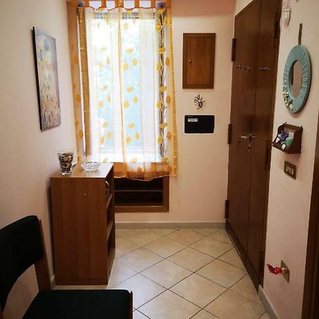 Charming Vomero Apartment Naples Exterior photo