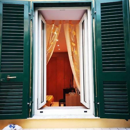 Charming Vomero Apartment Naples Exterior photo